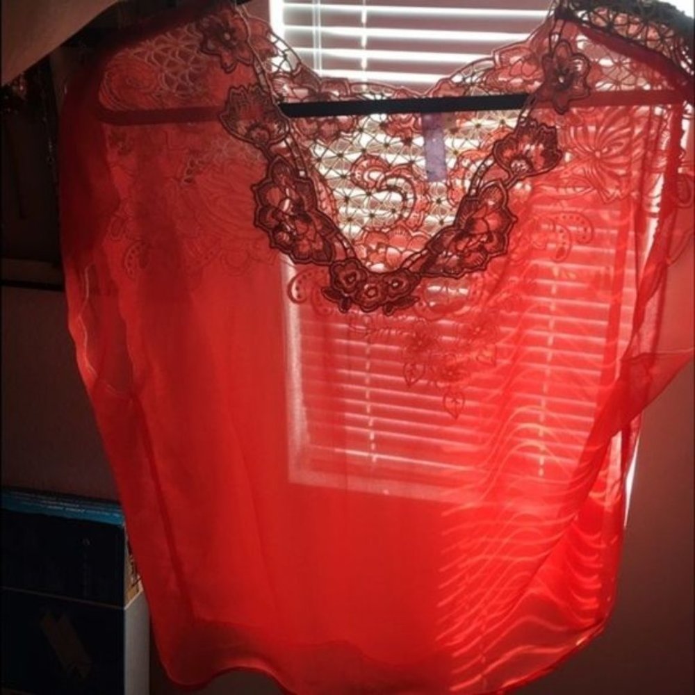 Boutique, flowy orange lace blouse